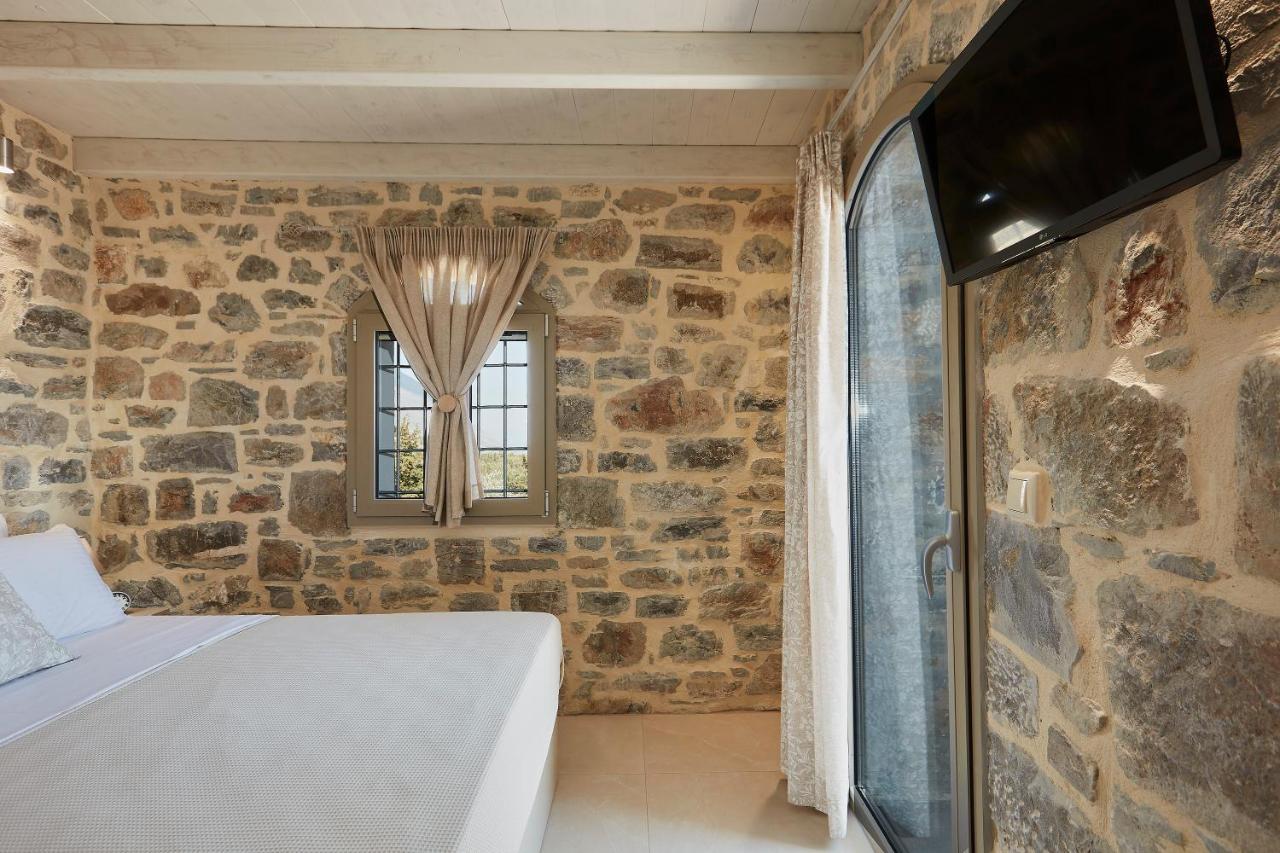 Irma Villa, A Secluded Sanctuary, By Thinkvilla Krousonas  エクステリア 写真
