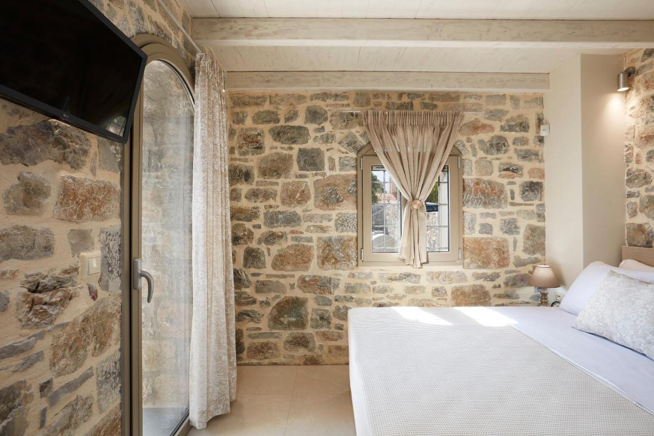 Irma Villa, A Secluded Sanctuary, By Thinkvilla Krousonas  エクステリア 写真